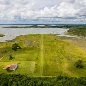 Photo #1 of 220 Blueberry Kennel, Beaufort, NC 131.7 acres