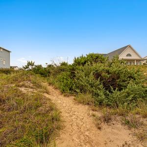 Vacant lot on Wyndtree Dr