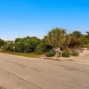 Vacant lot on Wyndtree Dr