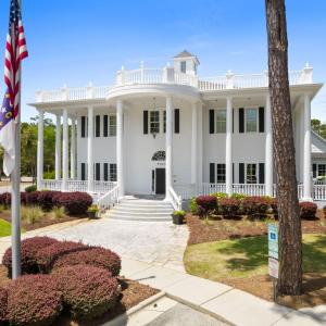Grand Manor Clubhouse
