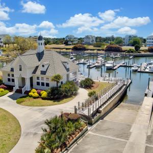 Marina Dock House