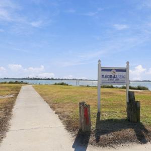 17-web-or-mls-1300 Marshallberg 015