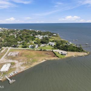 6-web-or-mls-1300 Marshallberg 004