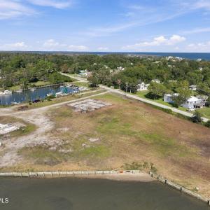 7-web-or-mls-1300 Marshallberg 005