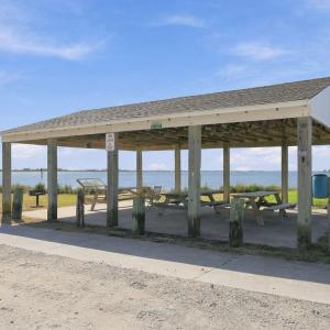16-web-or-mls-1300 Marshallberg 014