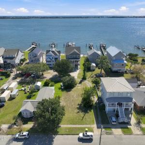 11-web-or-mls-1409 Shackleford St 009