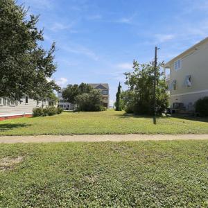 14-web-or-mls-1409 Shackleford St 012