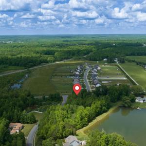 9-web-or-mls-464 W Lake Trail-9