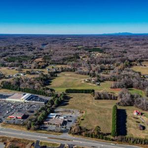 Freeway Drive Parcel 175479-large-011-00