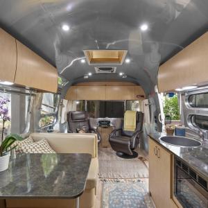 Interior 109 Geronimo