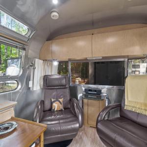 Interior 109 Geronimo