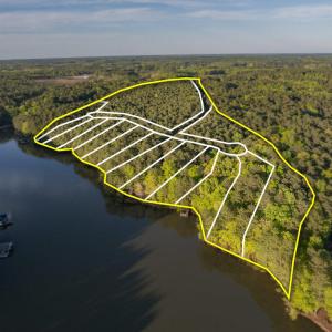028_old-ferry-lot-3_114