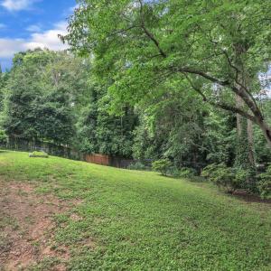 11-3304 Redbud Ln-11
