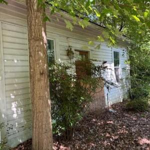 3025 Farthing St. side view