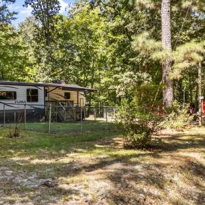 108 Poteau Dr