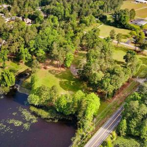 24-Country Club Rd-23