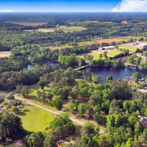 18-Country Club Rd-17