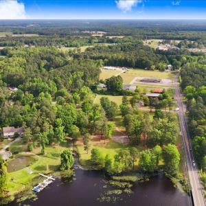 21-Country Club Rd-20