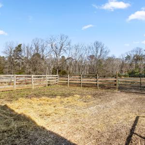 1684 Castle Rock Farm Road-22