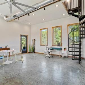 2019 Barn 12