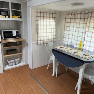 16EB6DEF-059E-4207-9562-92CDC0123916