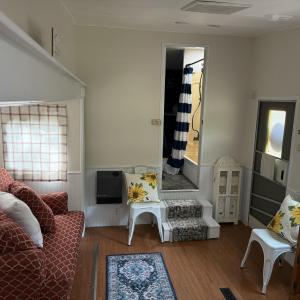 31D4CD0E-2B0D-4845-AAAB-B44C465A0B01