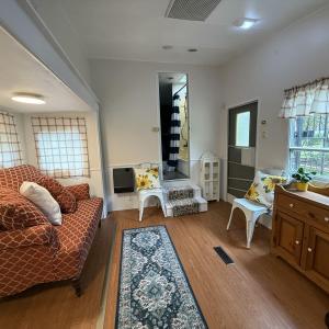 26518B66-1C74-40C4-B052-EC7078618F56