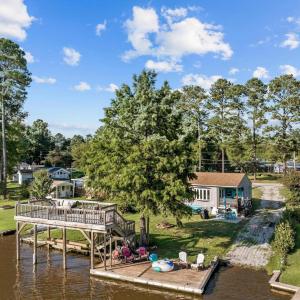 Tiny Waterfront Living