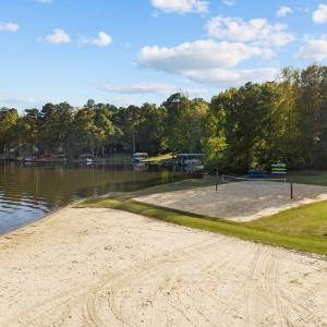 Clubhouse Beach & Volley Ball