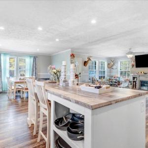 38-2310 Devils Racetrack Rd-38