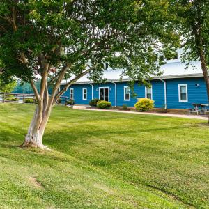 Lake Royale Amentities--2