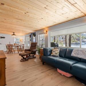 Comfortable Living Area!