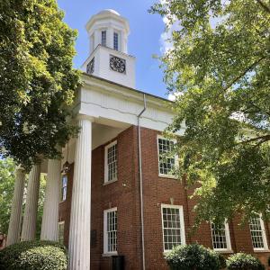 Old_Orange_County_Courthouse,_Hillsborou