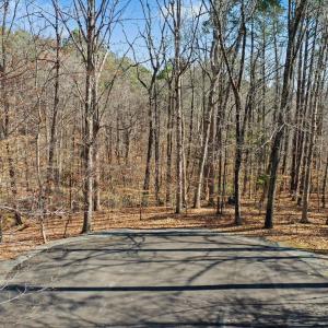 1 896 Monterey Valley