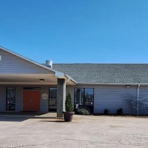 photo 11 54 Caswell Pines