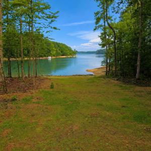 Photo #3 of 107 Shoreline, Manson, NC 0.7 acres