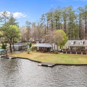 1561 Sagamore Aerial