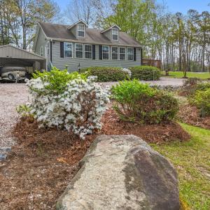 Welcome to 1704 Sagamore Drive!