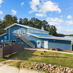 Clubhouse Side View