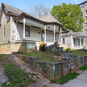 407 N Boylan