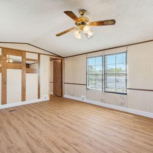 large-019d79c5-1f88-729d-9255-a62a7583dd