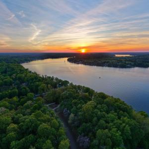 100-web-or-mls-Harbor-Dr-100