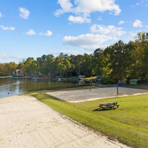 Clubhouse Volley Ball