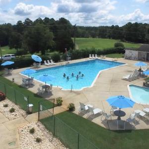 Kinderton Country Club Pool