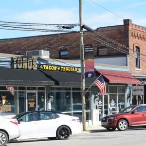 TOROS Tacos & Tequila