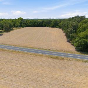 4681 S River Road-50