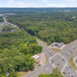 16-5202 Garrett Rd-16