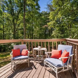 Laundry deck