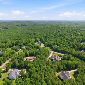 26-web-or-mls-Surrounding Neighborhood 2