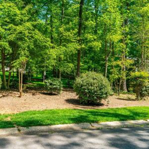 Photo #4 of 8272 Hillside, Raleigh, NC 0.5 acres